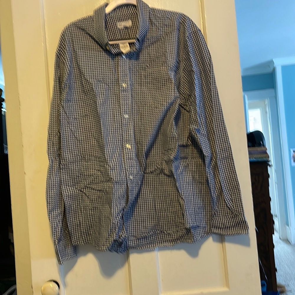 Navy blue and white Mens checkered button shirt